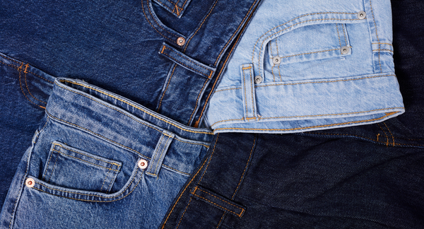 Jeans para Corpo Triângulo Invertido: Dicas para Equilibrar as Proporções